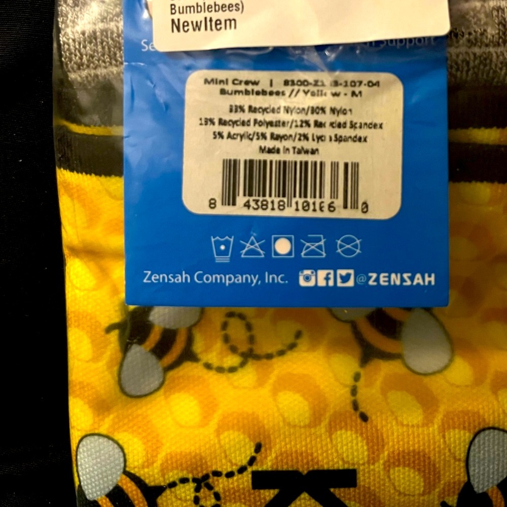 ZENSAH Limited Edition Mini Crew Bumblebees Running Socks - Picture 5 of 5